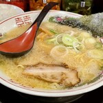 豚吉 - ラーメン定食