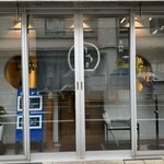 うさぎや CAFE - CAFE入り口（うさぎやとの違いにちょっと躊躇）