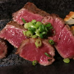 野武士 - 黒毛和牛タタキハーフ盛り（ランプ）