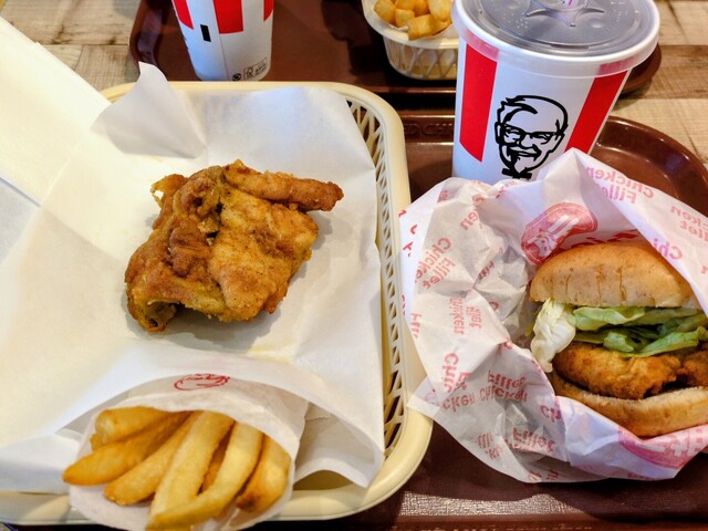 鶴岡ミーナ店（KFC）| コロッケとフライドチキンの魅力と口コミ