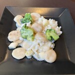 中国料理 四川 - アオリイカとクワイのミルク炒め