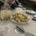 CUCINA CONTENTO - オペレーターとシーフードカルパッチョ