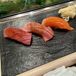 札幌魚河岸 五十七番寿し - 料理写真:鮪赤身 中トロ サーモン