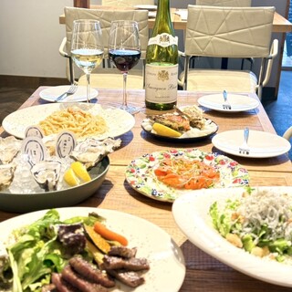 当店自慢のメニューを堪能できるコースもございます！