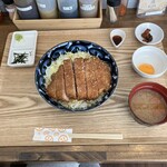 厚切りレアとんかつ まことん - 