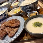 炭焼牛たん東山 雅 - 