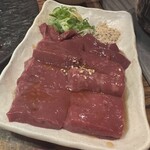 万両 - 炙りレバー　来たら注文必須