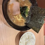 横浜家系ラーメン今野家 - 