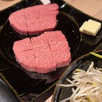 近江牛専門店 近江かど萬 - ヒレ(140g)×2人前。A5ランクの極上部位