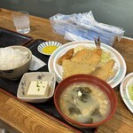 市場食堂 よし - 
