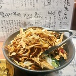 鶏鳥kitchen ゆう - カリカリごぼうのゴマドレッシング 580円