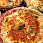 ソロ ピッツァ ナポレターナ ダ ジェンナーロ - 