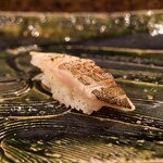 にぎり鮨 一五〇 - 炙りカマス