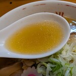 長谷川商店 - 豚骨ベースの絶品スープ