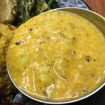 LAILY - 豆と大根のカレーにほっこり