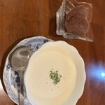 Cafe Salon de The OKA - 