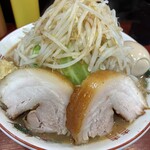 ラーメン鷹の目 - 料理写真: