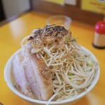 ラーメンエース - ラーメン少なめ ヤサイマシマシ、焦がしアブラ