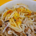 ラーメンエース - 汁なし 少なめ　にんにく少し、焦がしアブラ