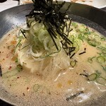 炭火焼肉 肉刺し にく式 - 盛岡冷麺