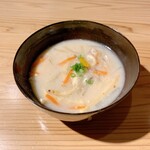 和食とお酒 蒼 - お通し　粕汁