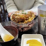 中華料理 末広 - もはやお馴染みミニかつ丼w