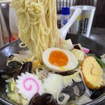 中華料理 末広 - 五目そば (麺リフト)