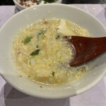 夜灯見荘 - 〆の雑炊さんは旨み凝縮。ここまでですでにお腹いっぱいなのにスルスルと入っちゃう❤︎