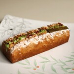 パティスリー ユウ ササゲ - ケーク・オ・ピスターシュ