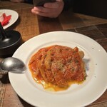 カルネジーオ イースト - 