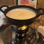 原価ビストロチーズプラス - ぐつぐつ