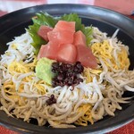 大阪ゴルフクラブレストラン - マグロと釜揚げしらす丼　アップ