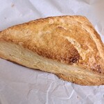 hazeru coffee BAKE STAND - 発酵バターのスコーン