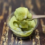 餅匠しづく - とってもクリーミーな枝豆あんが秀逸です✨残ったあんには自宅にあった餅を追加して楽しみましたww(∀｀*ゞ)ﾃﾍｯ