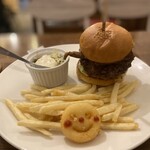 バーガーズカフェビーチ ストーリー - 