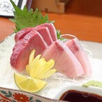 温鮮酒場 ちょんまげ - 極上!!天草の天然ブリのお造り