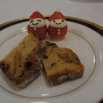 オトワ レストラン - 2014.12)とちおとめで作ったサンタさん