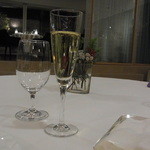 オトワ レストラン - 2014.12)飲み物はシャンパンでスタート