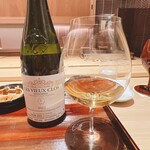 炎水 - ロワールのアンジュ（黙示録のタペストリーで有名ですよね）。セパージュはシュナンブランです。