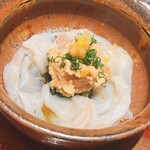 炎水 - 天然6kgの大虎河豚のテッサ。鮟肝ともみじおろしを包み込んでいただきます。