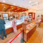 シルスマリア - 内観(入口から)