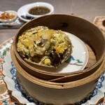 銀座嘉禅 - 蒸し蟹:身をほぐしてまとめてあるので、とても食べやすい◎