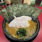 王道家直系 IEKEI TOKYO - ラーメン(普通,薄め,多め)