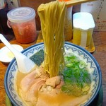 博多とんこつ 天神旗 -  本博多Lightバリカタにんにく