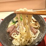 麦と麺助 - 神戸牛そば