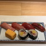 鮨やまけん 新宿東口店 - マグロ食べ比べ