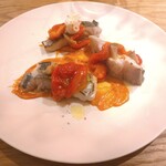 forare - アジ、パプリカとサラミのソース、若干のヨーグルト