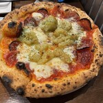 イタリアン大衆酒場HARUTA - 焼きなすのサラミピッツァ