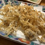 味のまる藤 - 白魚唐揚げ
