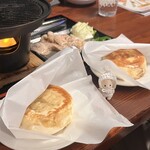 よしやす食堂 - 焼ぶたまん  ¥450